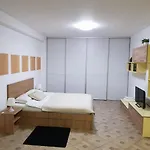 Aparthomes Fundeni Apartment Bucharest