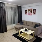 Aparthomes Fundeni Апартаменти *