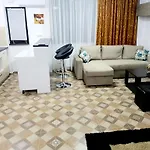Апартаменти Aparthomes Fundeni *