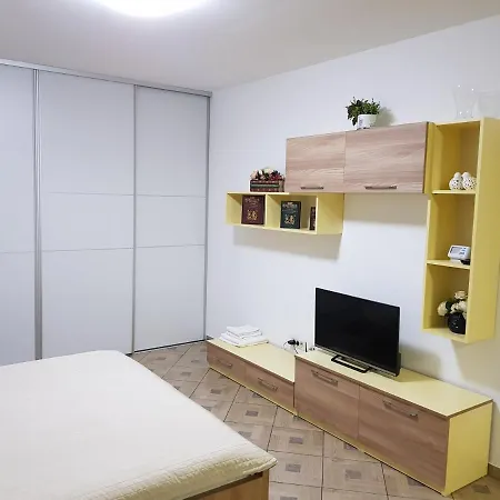 Aparthomes Fundeni