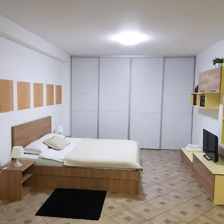 Aparthomes Fundeni Appartamento Bucarest