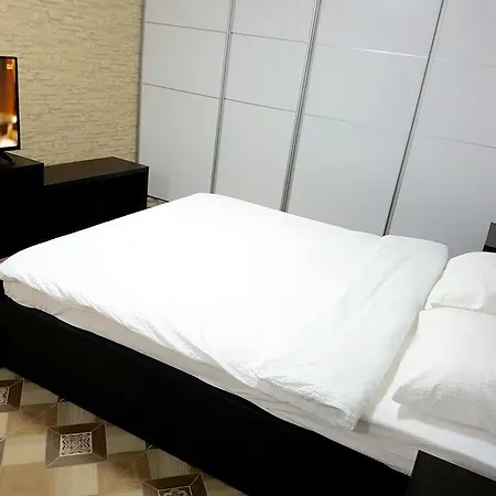 Aparthomes Fundeni Apartment Bucharest