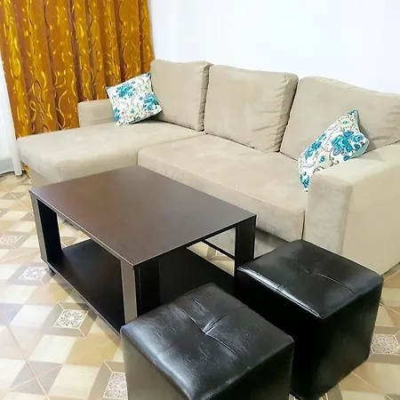 Apartamento Aparthomes Fundeni *