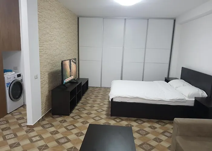 Aparthomes Fundeni * بوخارست