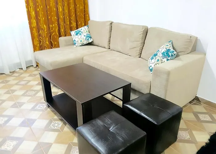 公寓 Aparthomes Fundeni *