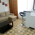 Aparthomes Fundeni 公寓