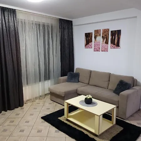 Aparthomes Fundeni Apartament *
