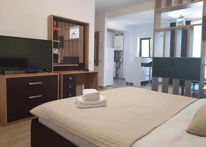 아파트 Aparthomes Fundeni 부쿠레슈티